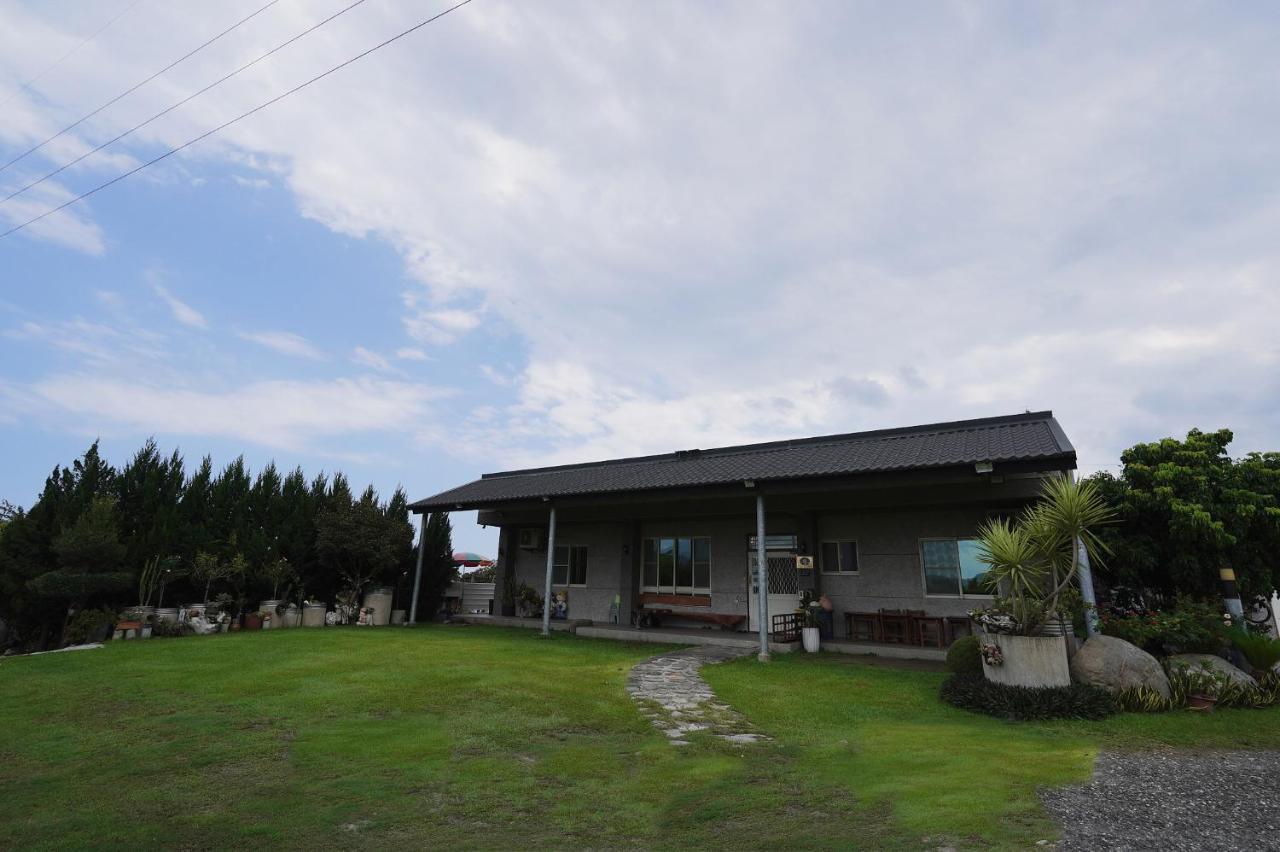 Taitung City-Cottage B&B Bagian luar foto